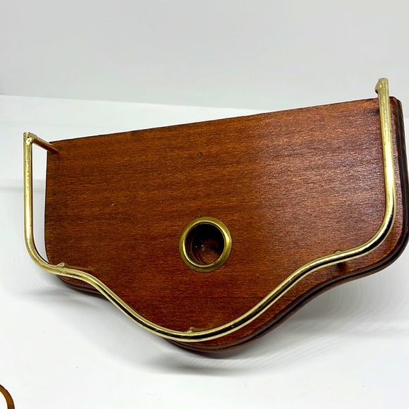 Vintage  Homco MCM Wood Wall Shelves Gold Tone Railings - Picture 3 of 12